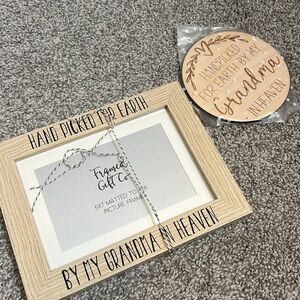 Hand picked for earth by my grandma in heaven - picture frame and circle sign